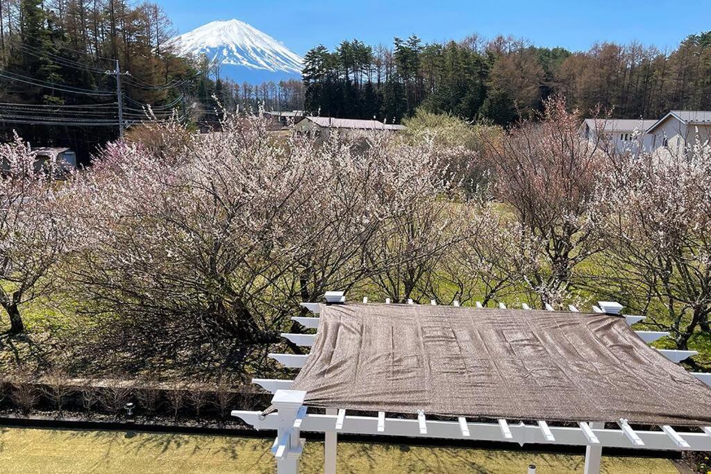 Mt. Fuji Kokoワンちゃんokの新築貸別荘 ฟูจิคาวากุจิโกะ ภายนอก รูปภาพ